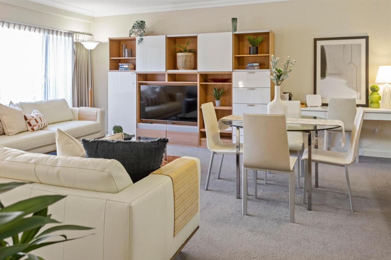 Executive 2br On Mounts Bay Road Apartment Perth