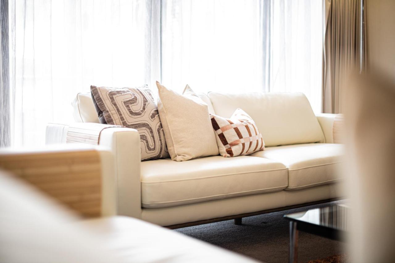 Executive 2br On Mounts Bay Road