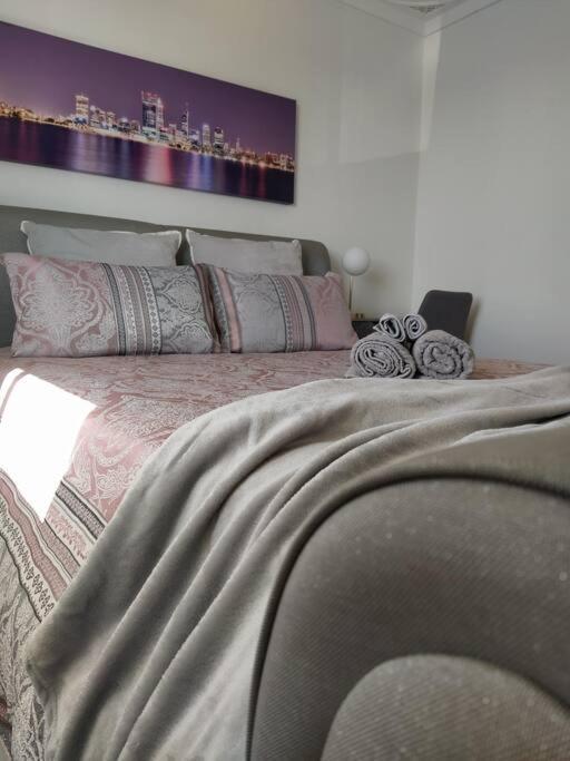 Apartment Simply Delightful Unit Close To Cbd And *