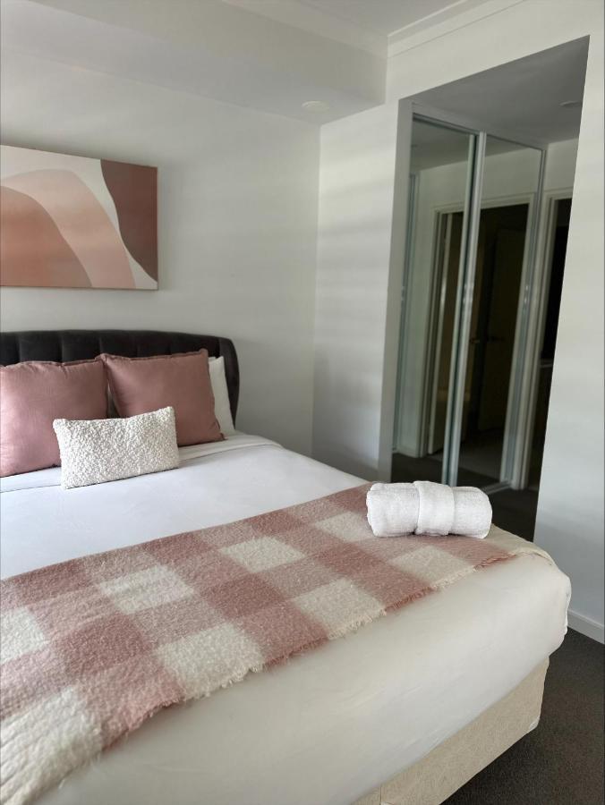 2 On Trend Near Crown 1br Perth