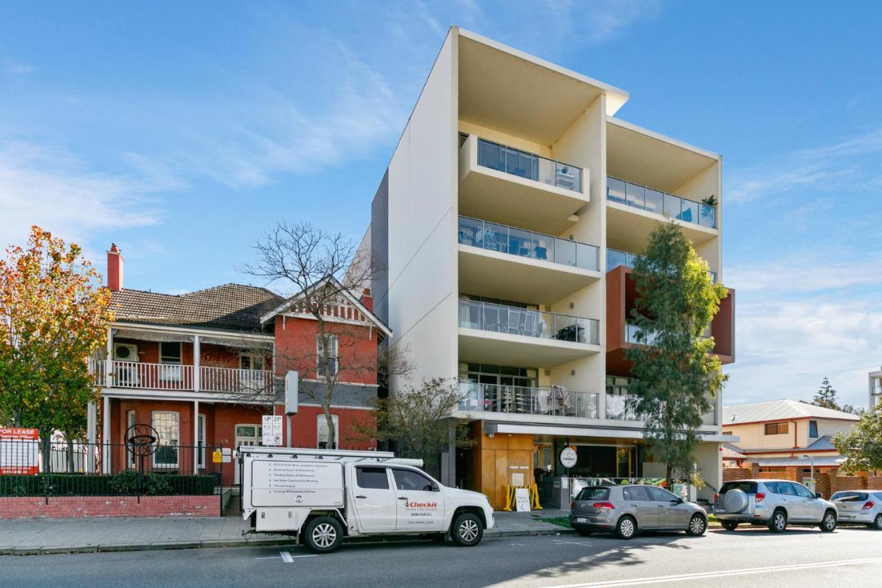 Apartment Bright 3bdrm Skyline Views Large Balcony Perth