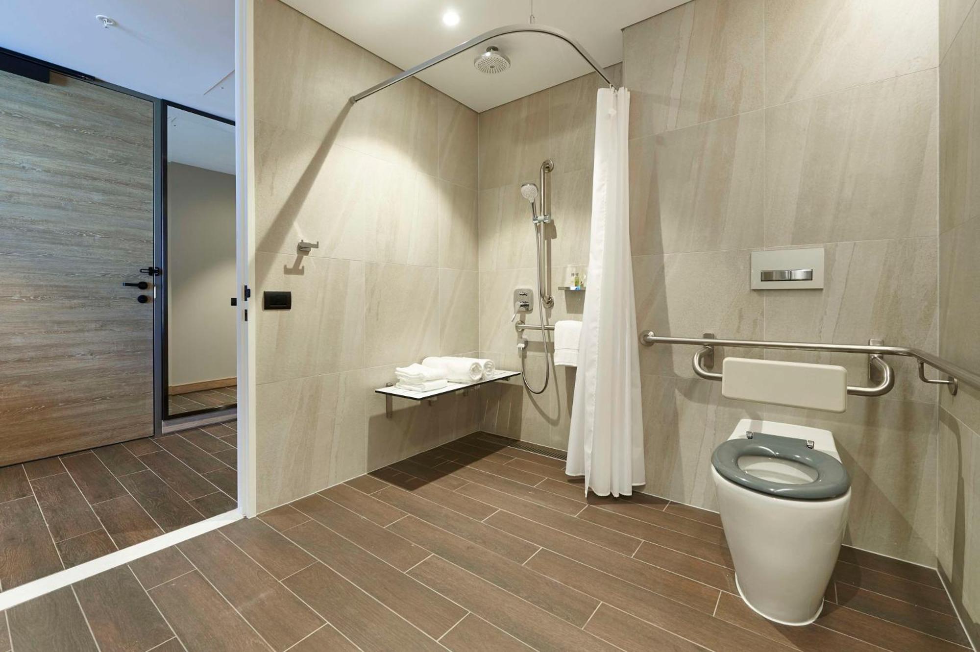 Hotel Doubletree By Hilton Northbridge