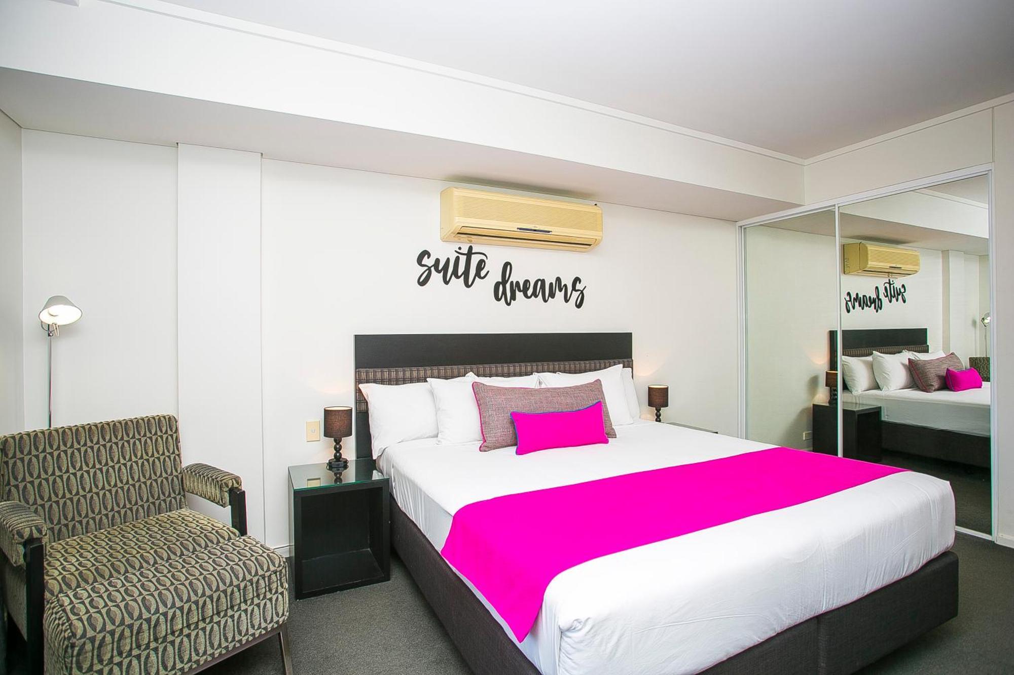 East 4* Perth