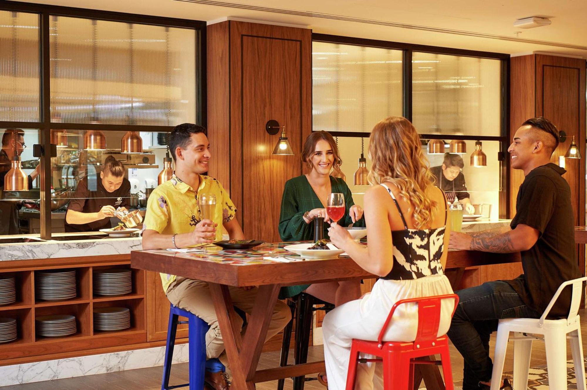 Doubletree By Hilton Northbridge 4*