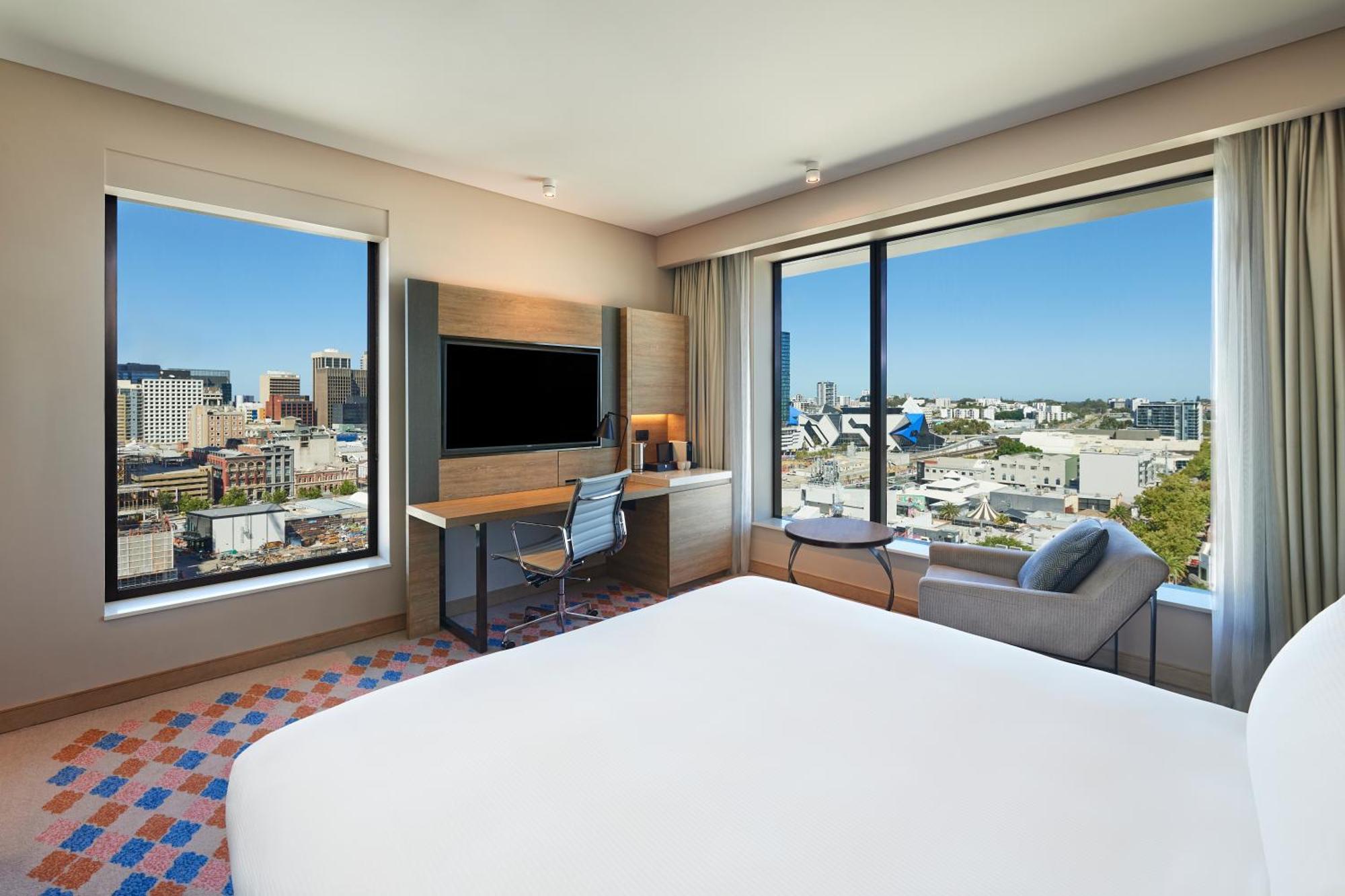 Doubletree By Hilton Northbridge 4*