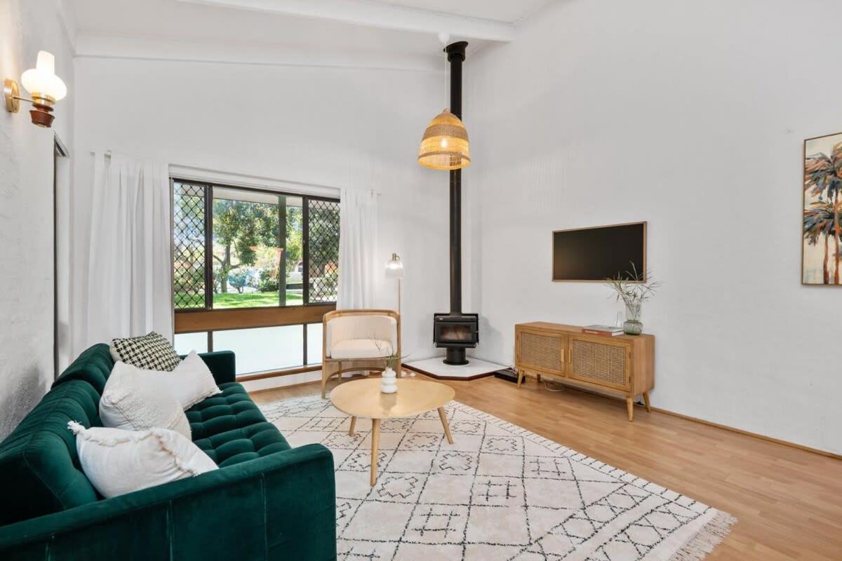 Applecross Village Gem 2br Holiday home Perth