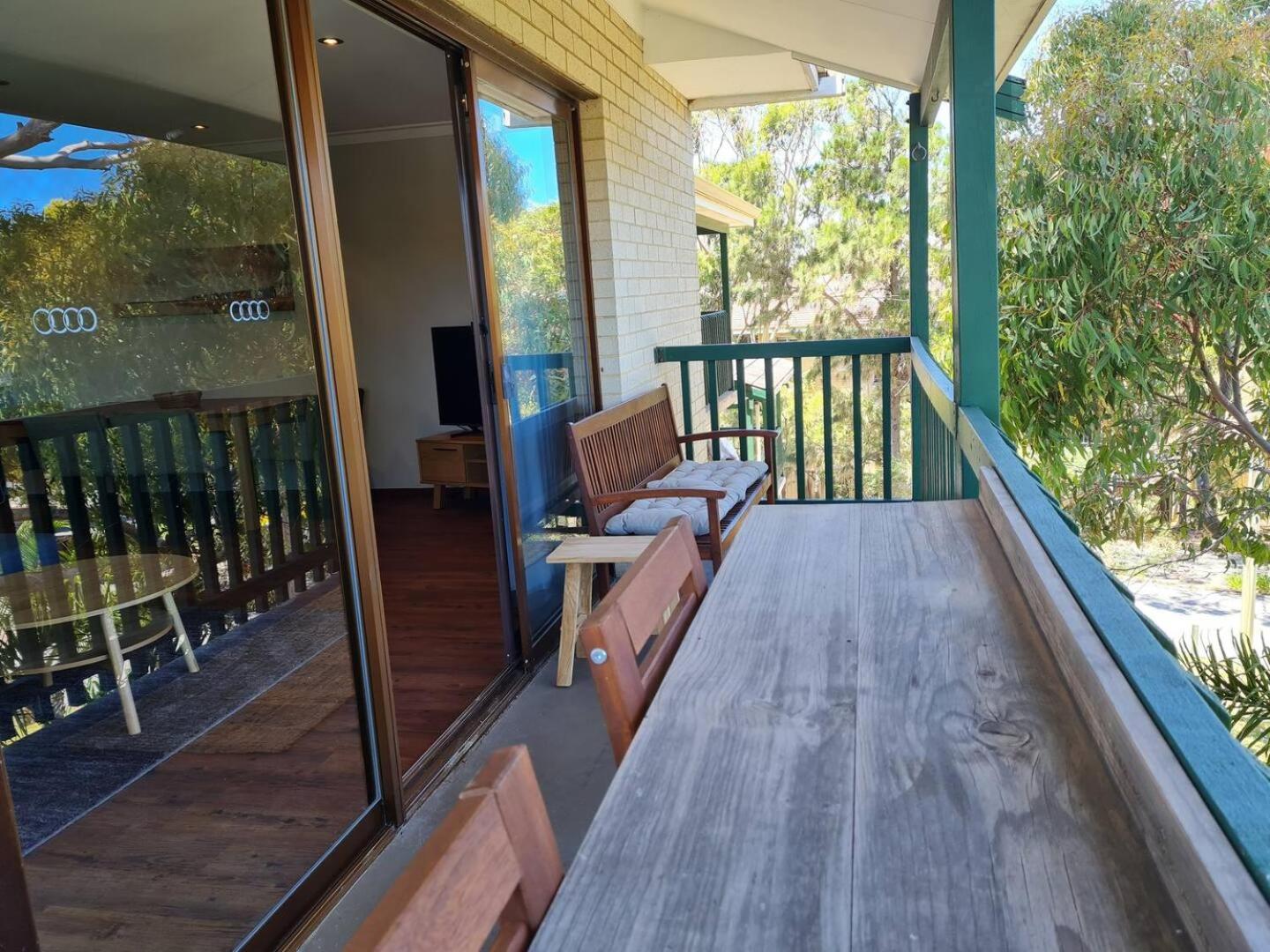 Summer Breeze - Holiday Or Business Apartment Apartment