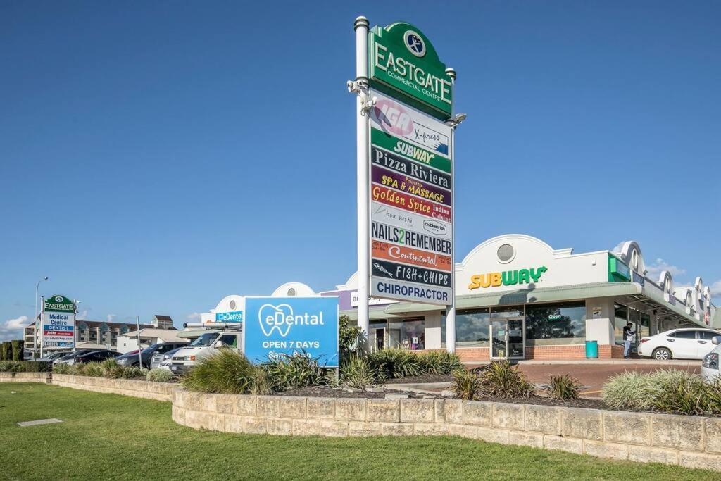10 Burswood Motel