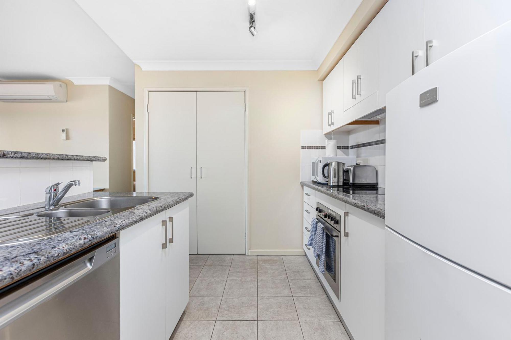 Apartment Executive Apartment, Parking, Pool In
