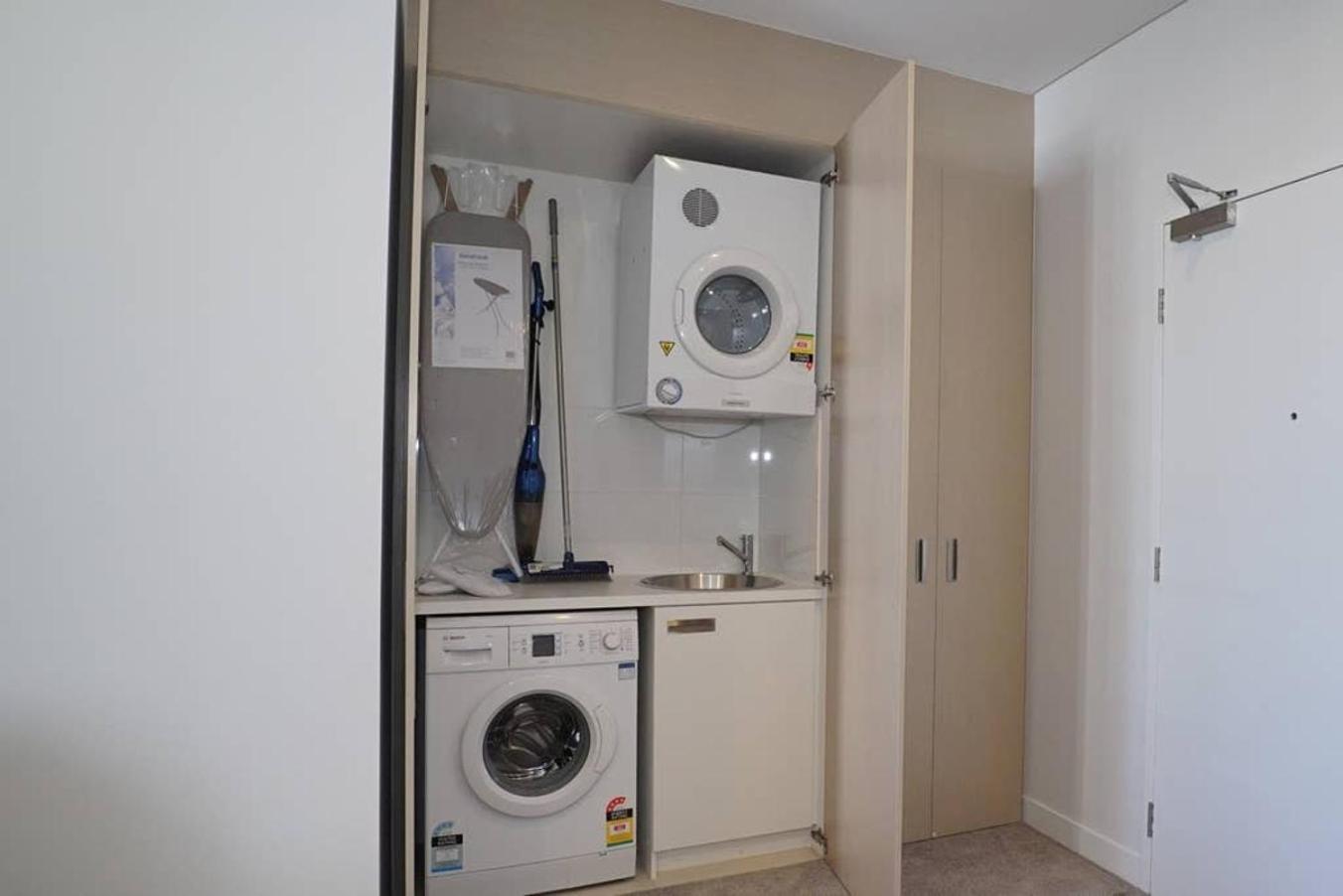 Apartment 79 Close To Optus & Crown Rivervale Sleeps 2 *