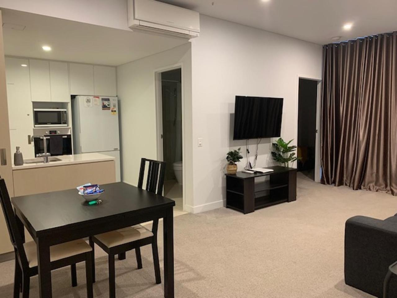 79 Close To Optus & Crown Rivervale Sleeps 2
