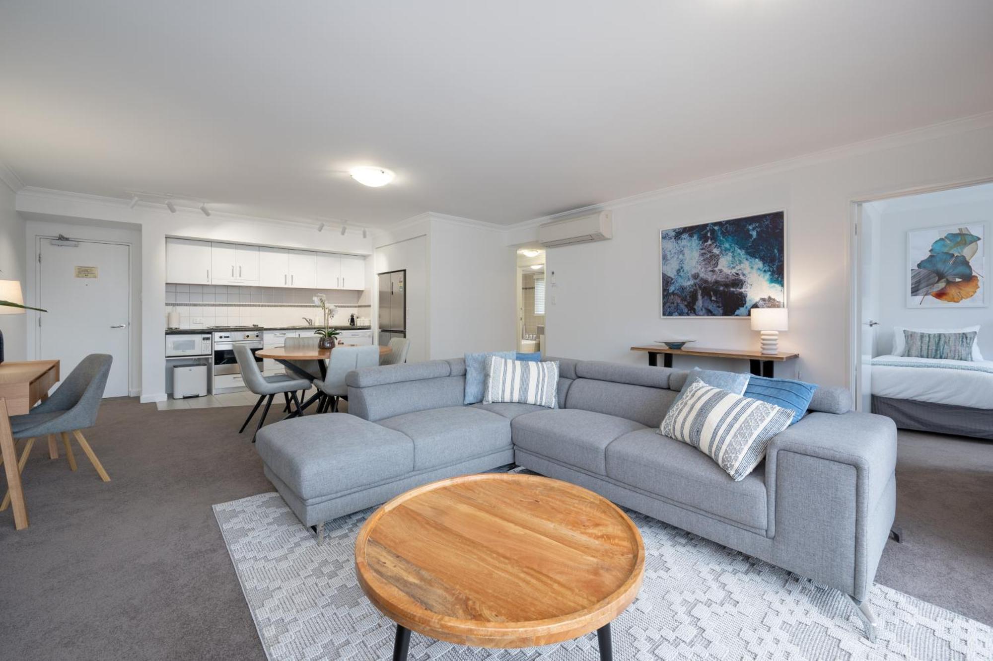 Apartment Mounts Bay Stay 2 Bedroom Apt - Near Kings Park - Free Parking *