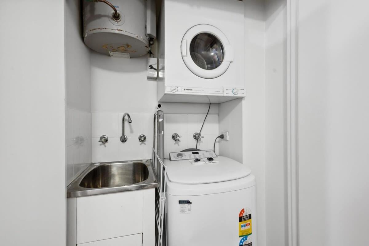 Prime Located 2bdr 1prk * Perth