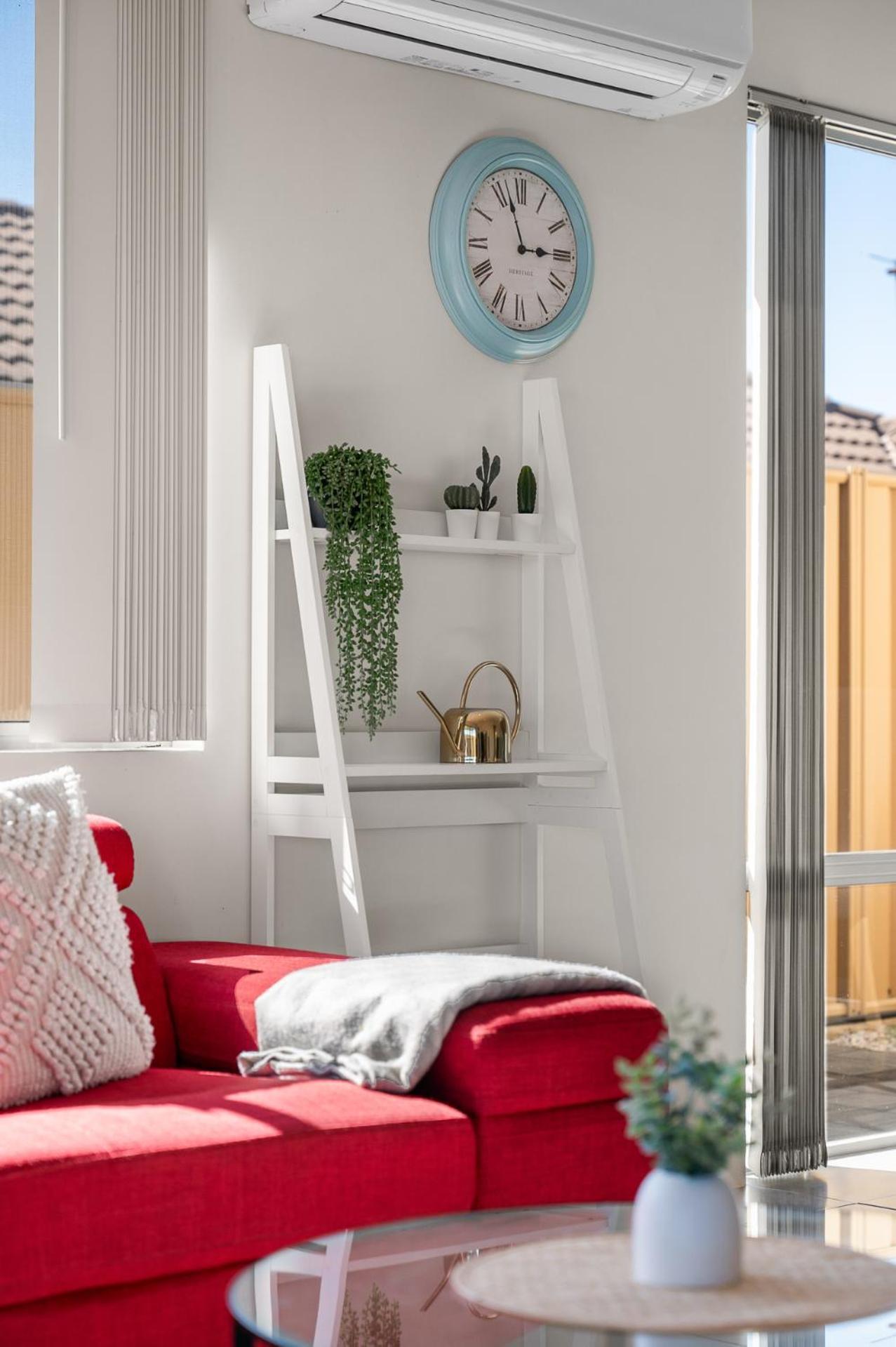 Cozy Modern Nook Retreat Holiday home