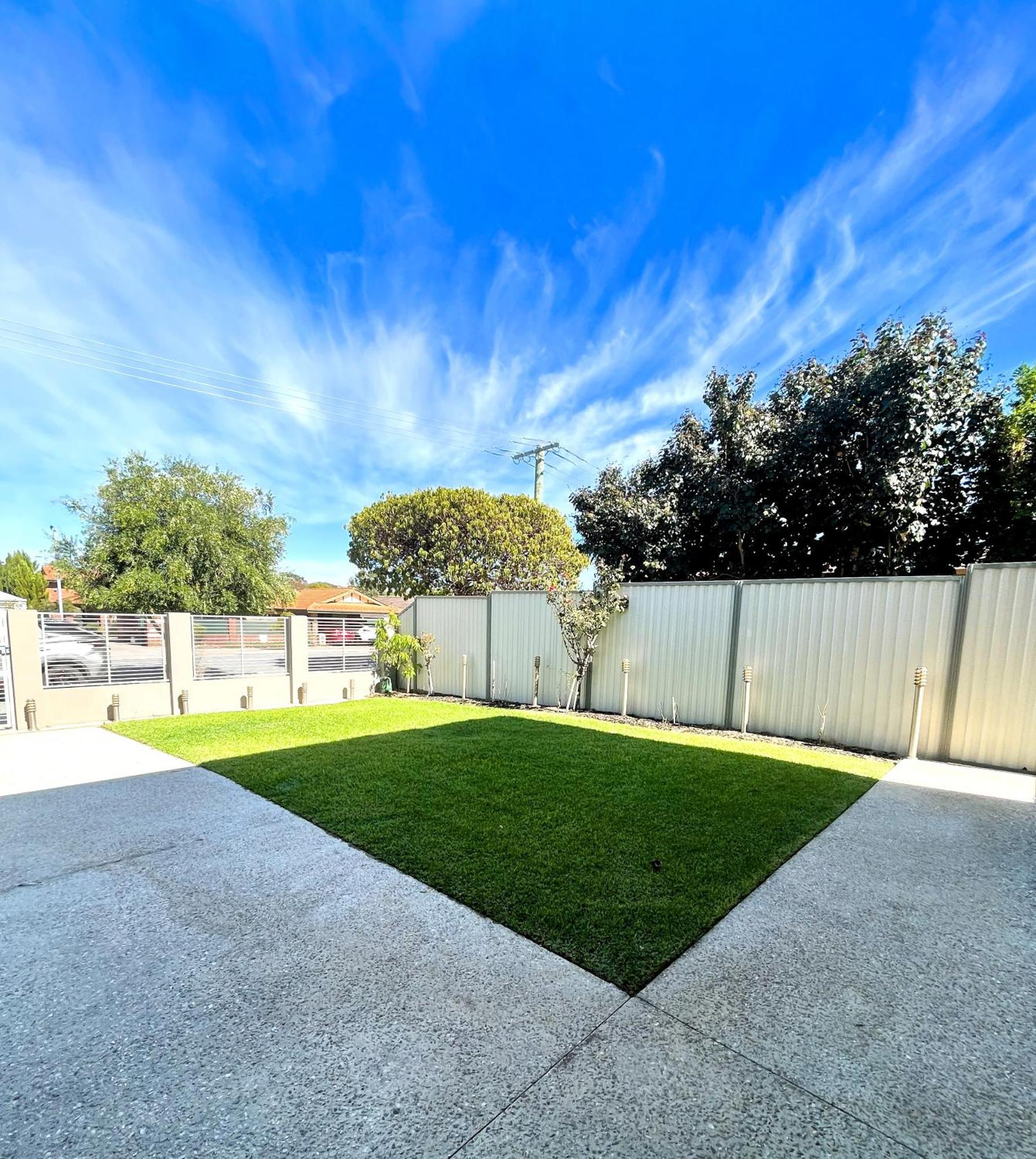10 Majestic Maylands 4brwalk To River! *