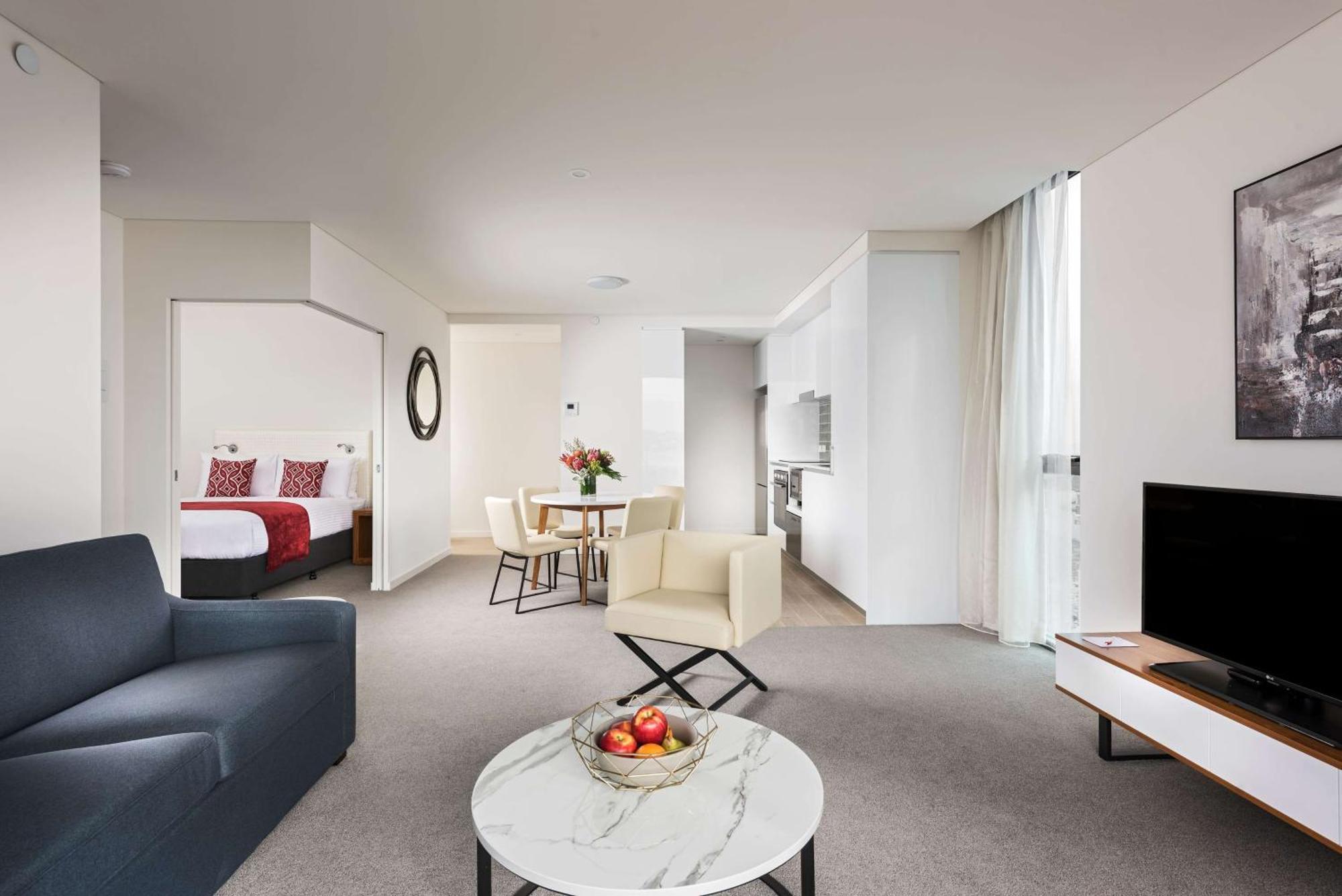 Ramada By Wyndham Vetroblu Scarborough Hotel