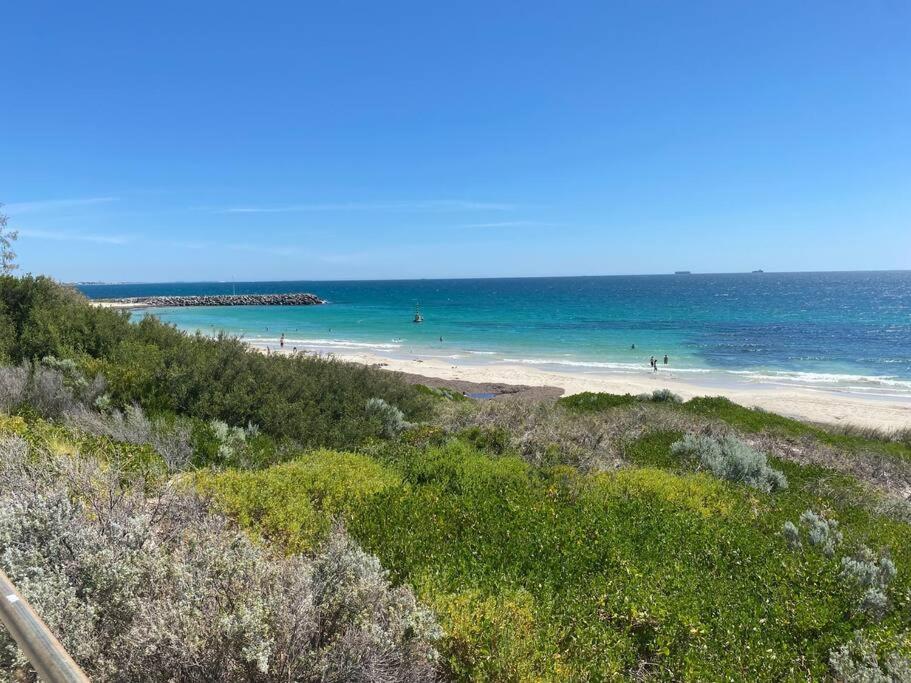 Cottesloe Family Holiday home *