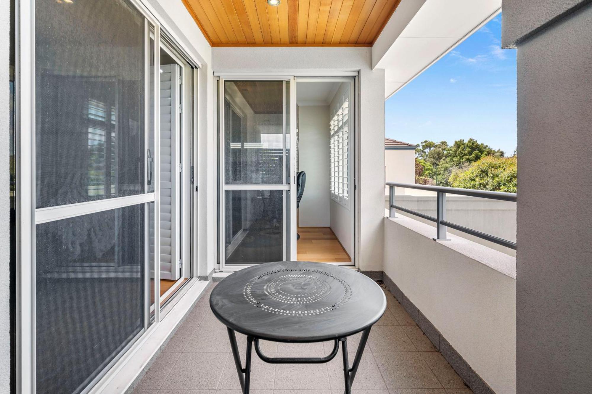 10 Majestic Maylands 4brwalk To River! Holiday home