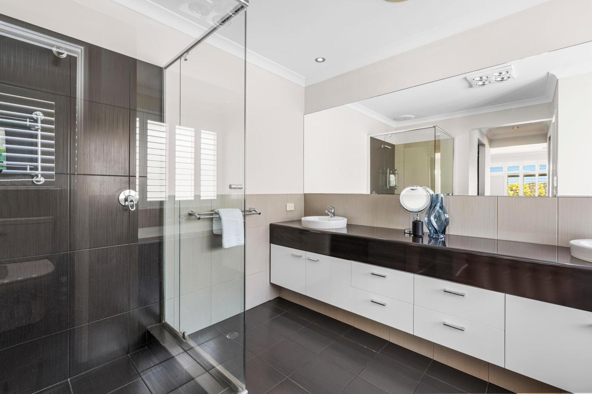 10 Majestic Maylands 4brwalk To River! Holiday home