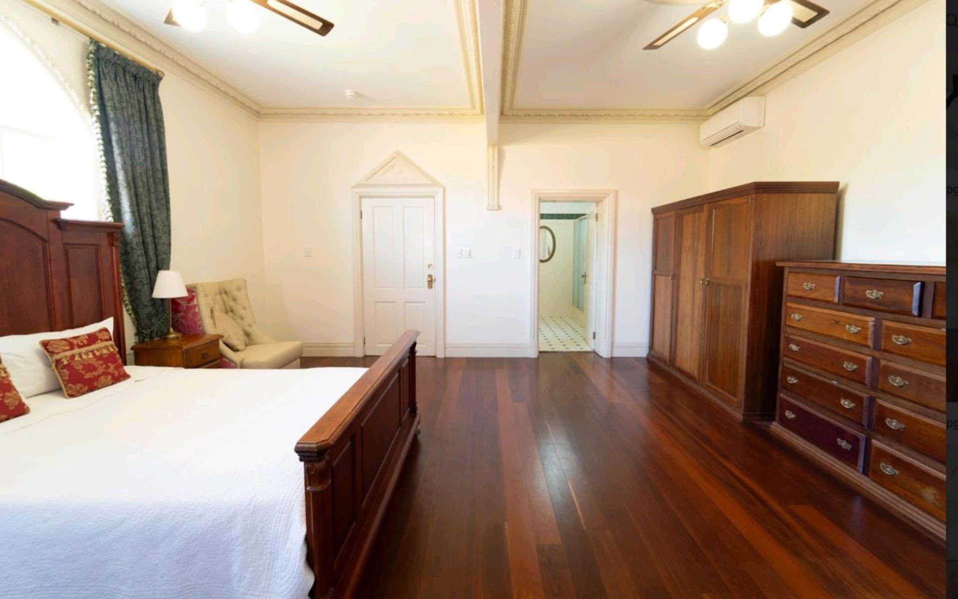 Homestay Modern Heart Living With View And Free Parking *
