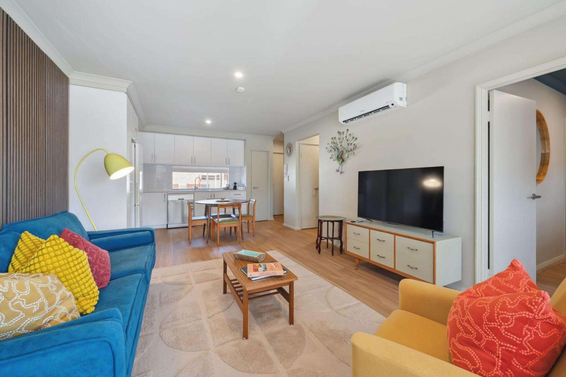 Happy Classic Mid-century Modern Escape