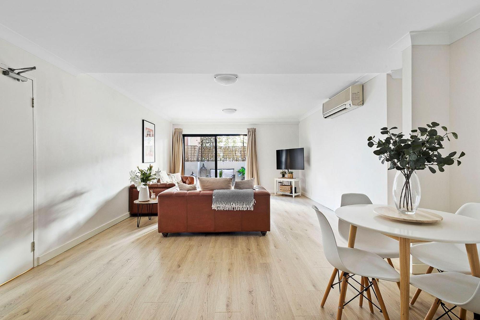Apartment 2 Paradise Pool Parking Huge 1br Cbd Perth