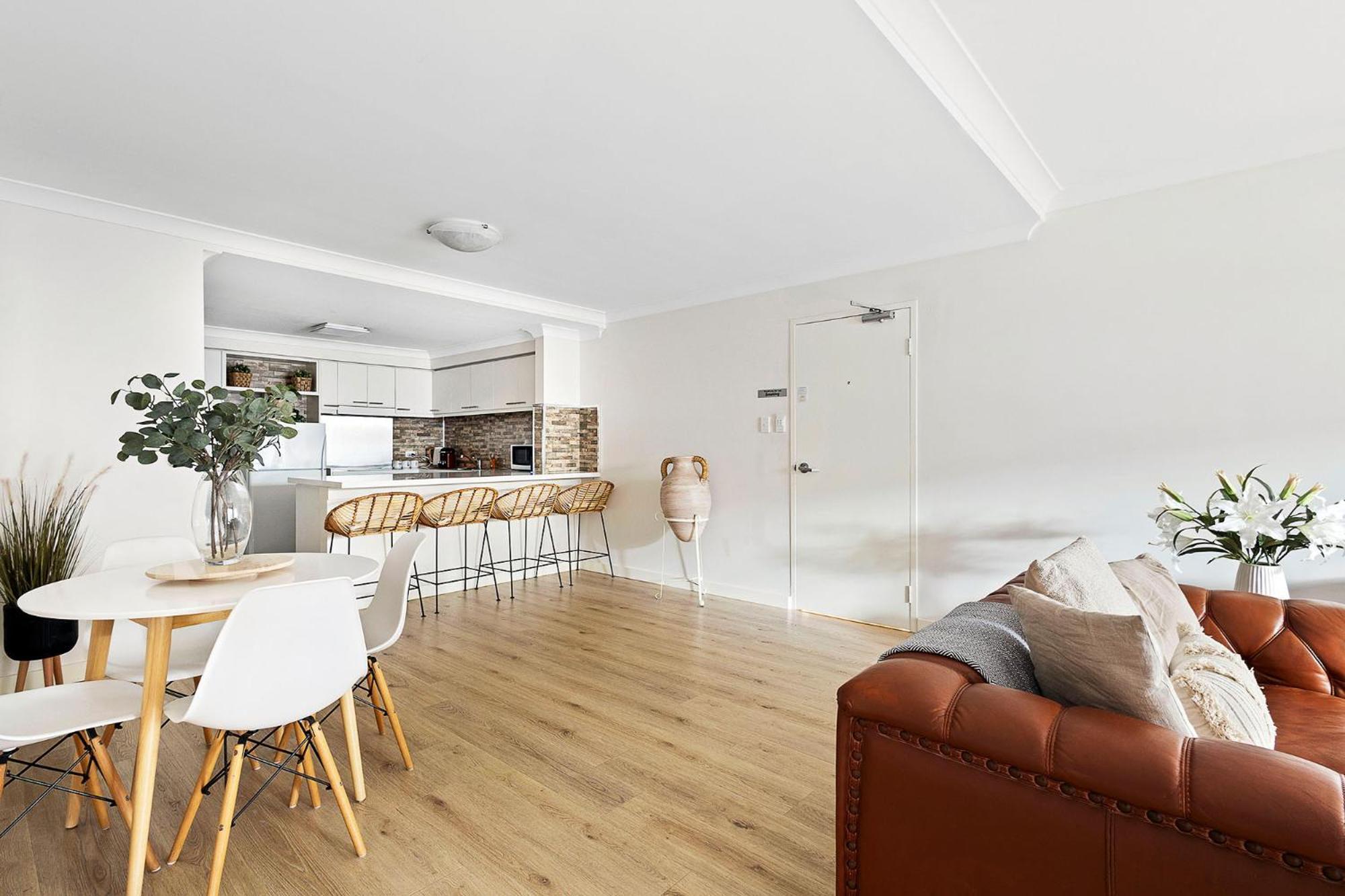 2 Paradise Pool Parking Huge 1br Cbd Perth