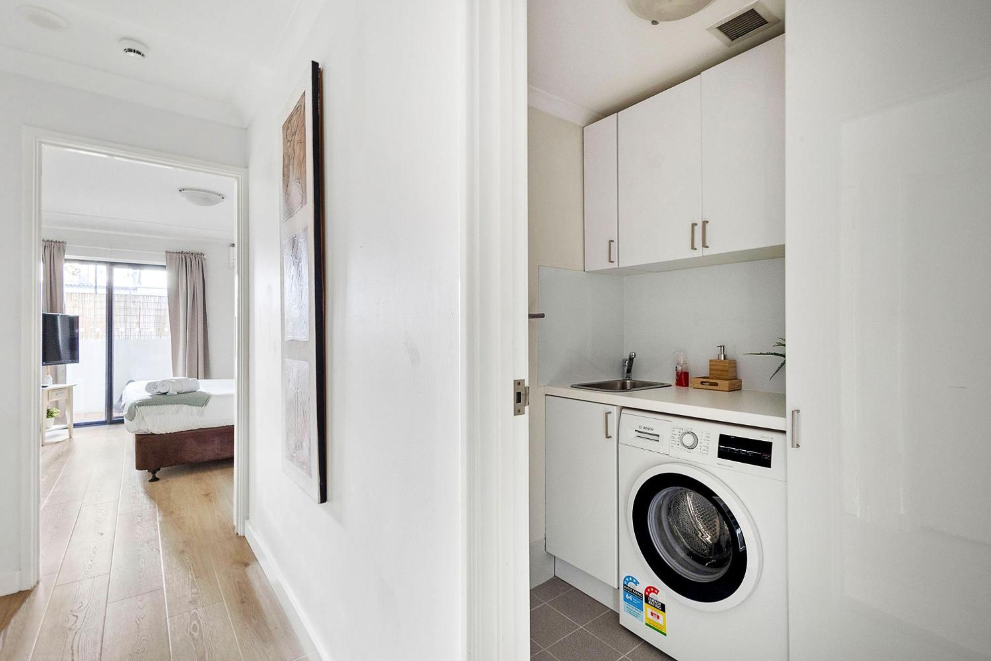 2 Paradise Pool Parking Huge 1br Cbd *