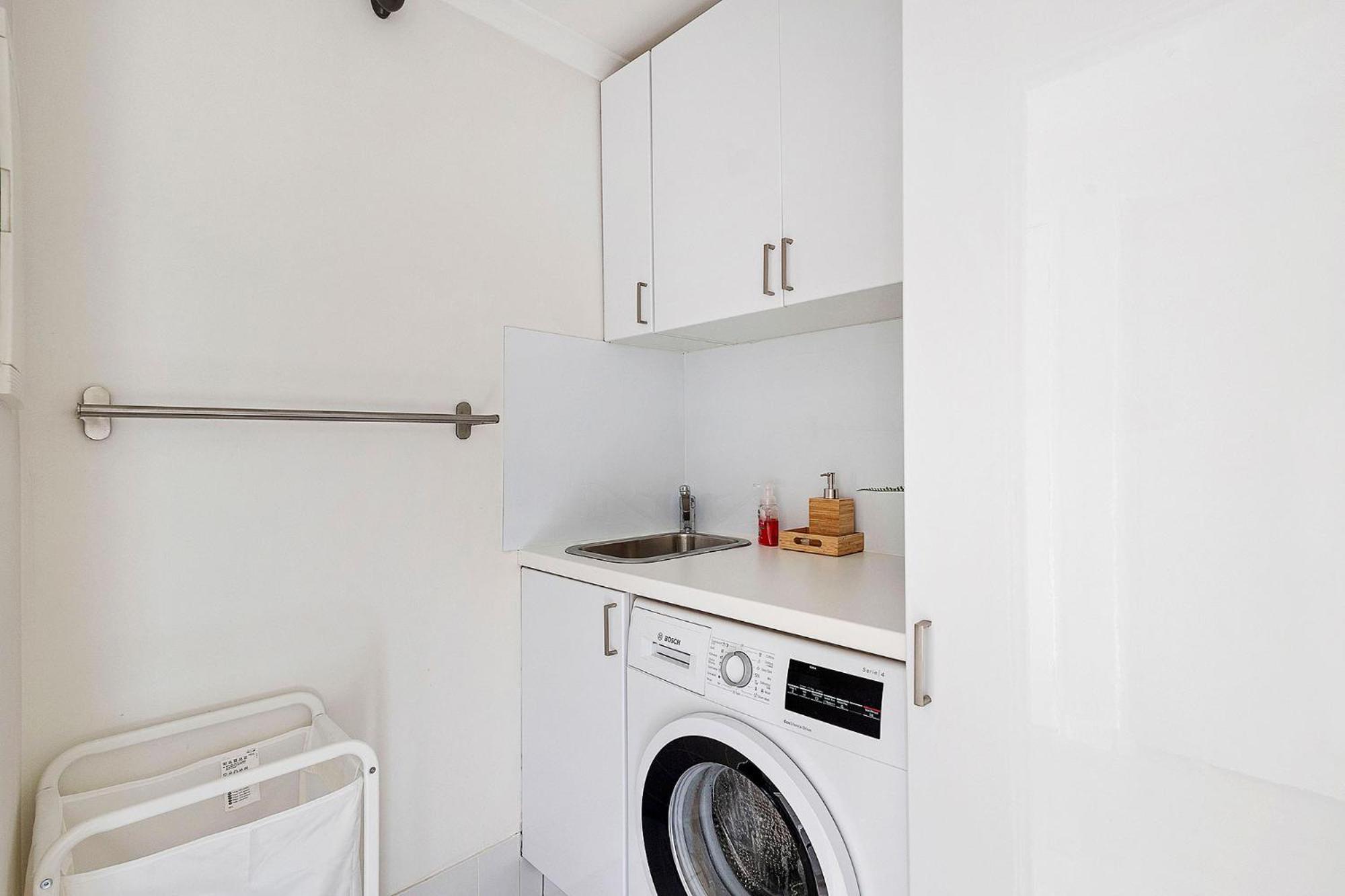 2 Paradise Pool Parking Huge 1br Cbd *