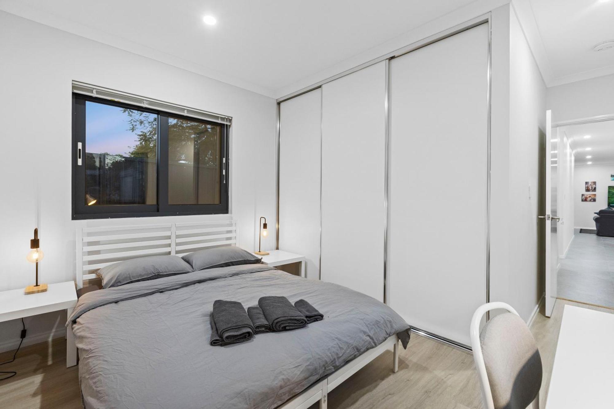 Guest house Premium Modern Homestay-Walk To Curtin University Perth