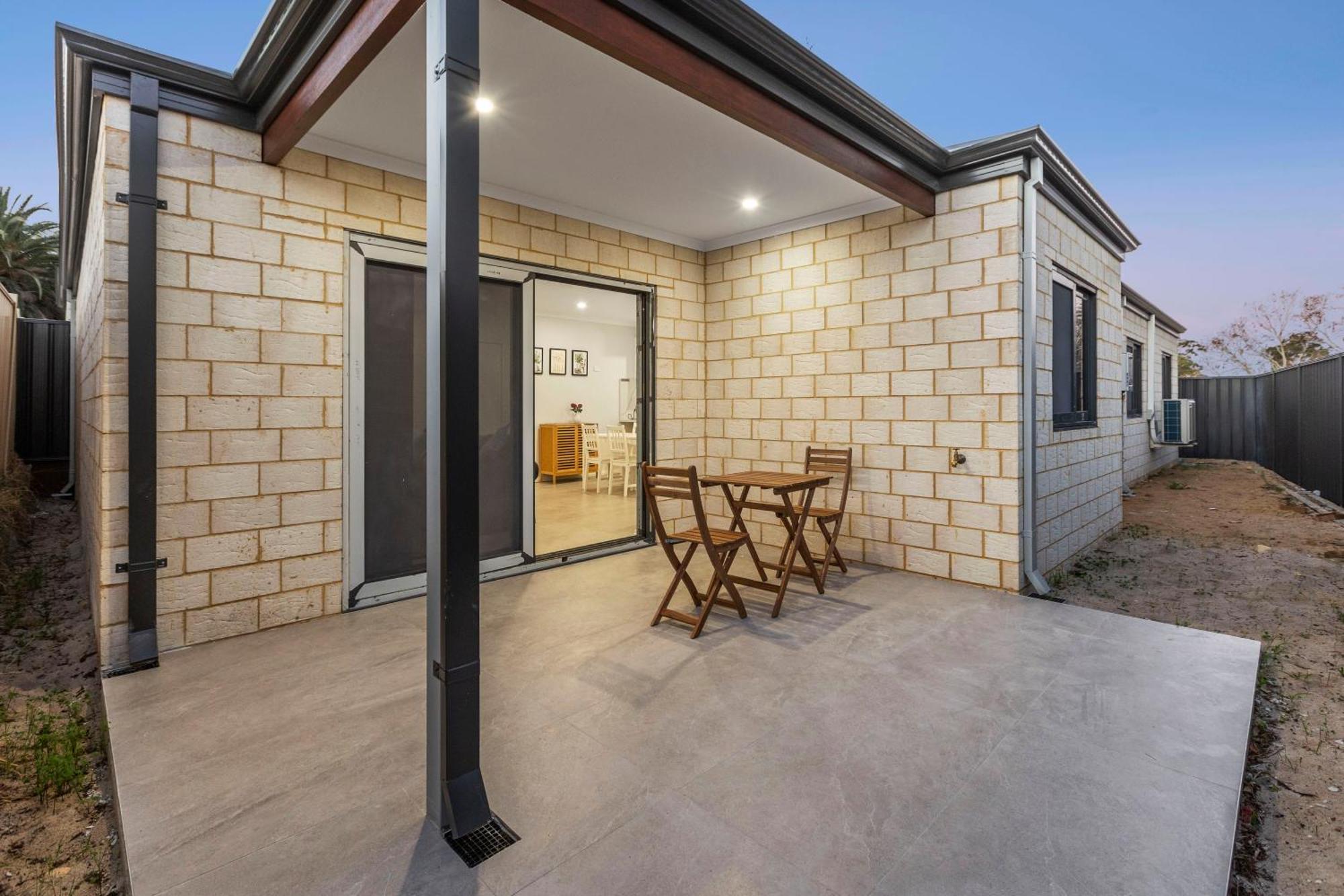 Premium Modern Homestay-Walk To Curtin University Guest house Perth