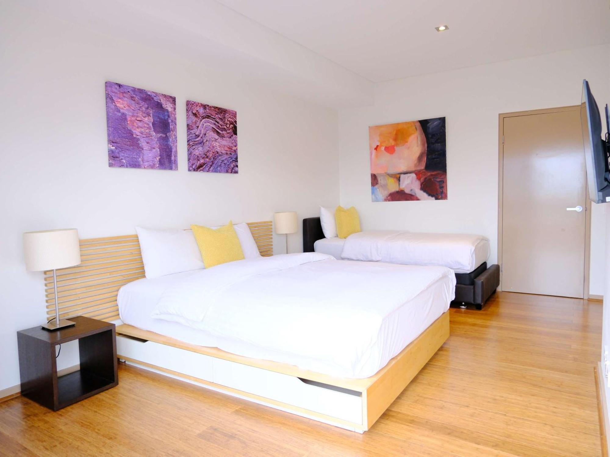 Gallery Serviced Aparthotel 3*