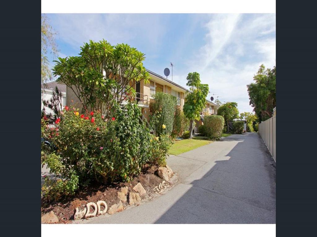 Applecross Village *
