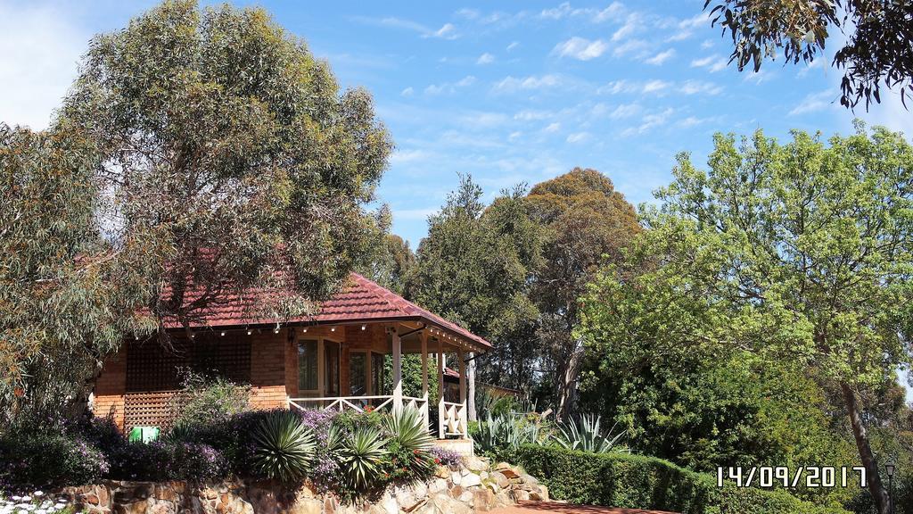 Eleebana Guest house 3*
