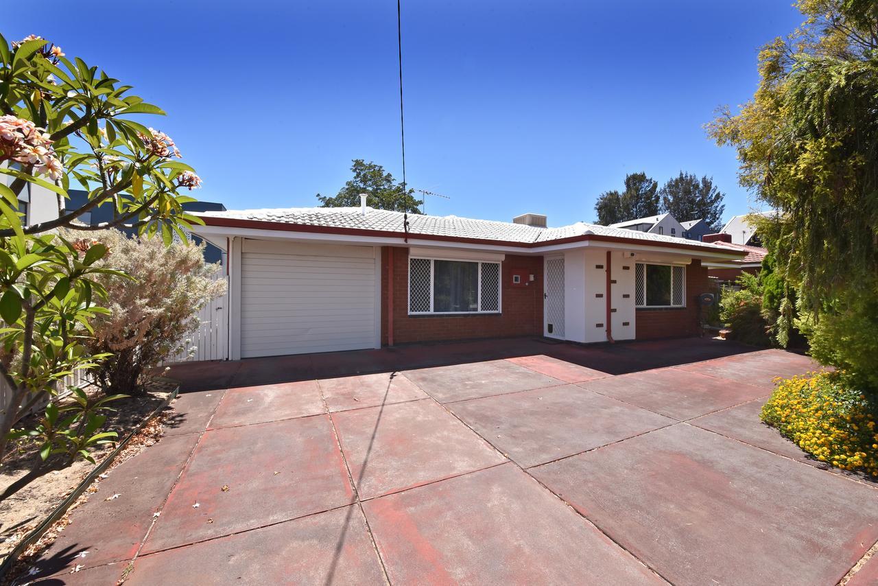Entire House Close To Airport And Perth