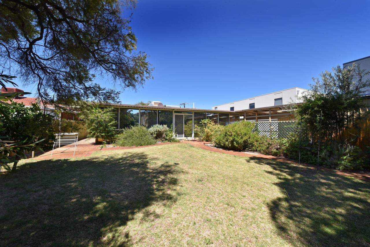 Entire House Close To Airport And Perth