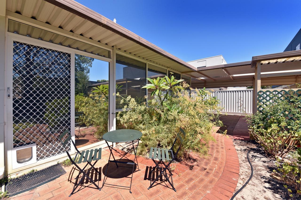 Entire House Close To Airport And Holiday home