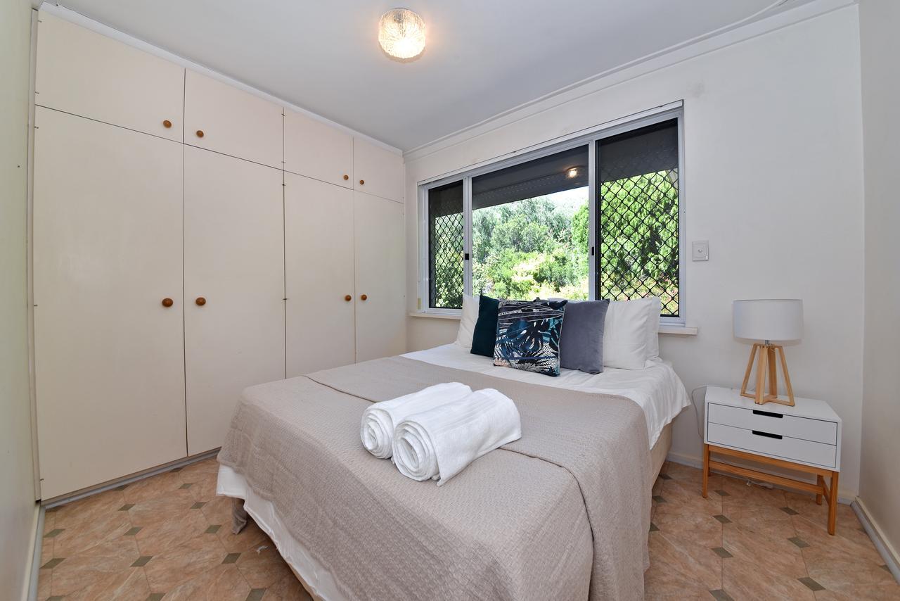 Holiday home Entire House Close To Airport And Perth