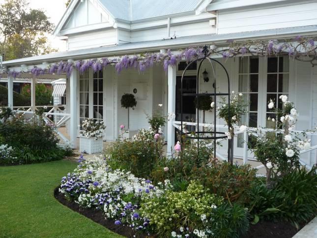The Hollies Bed & Breakfast