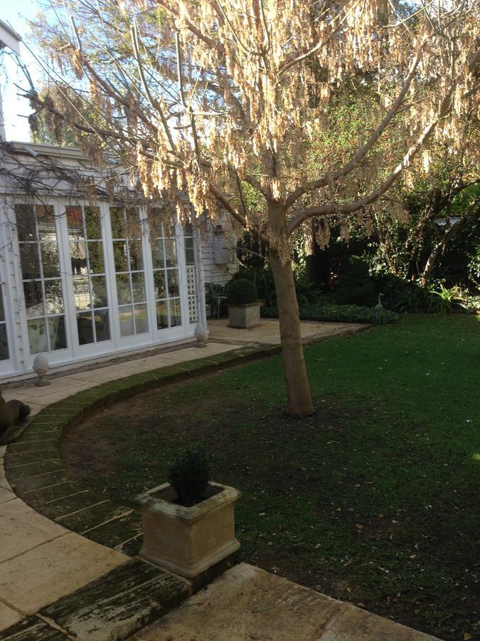 The Hollies Bed & Breakfast 4*