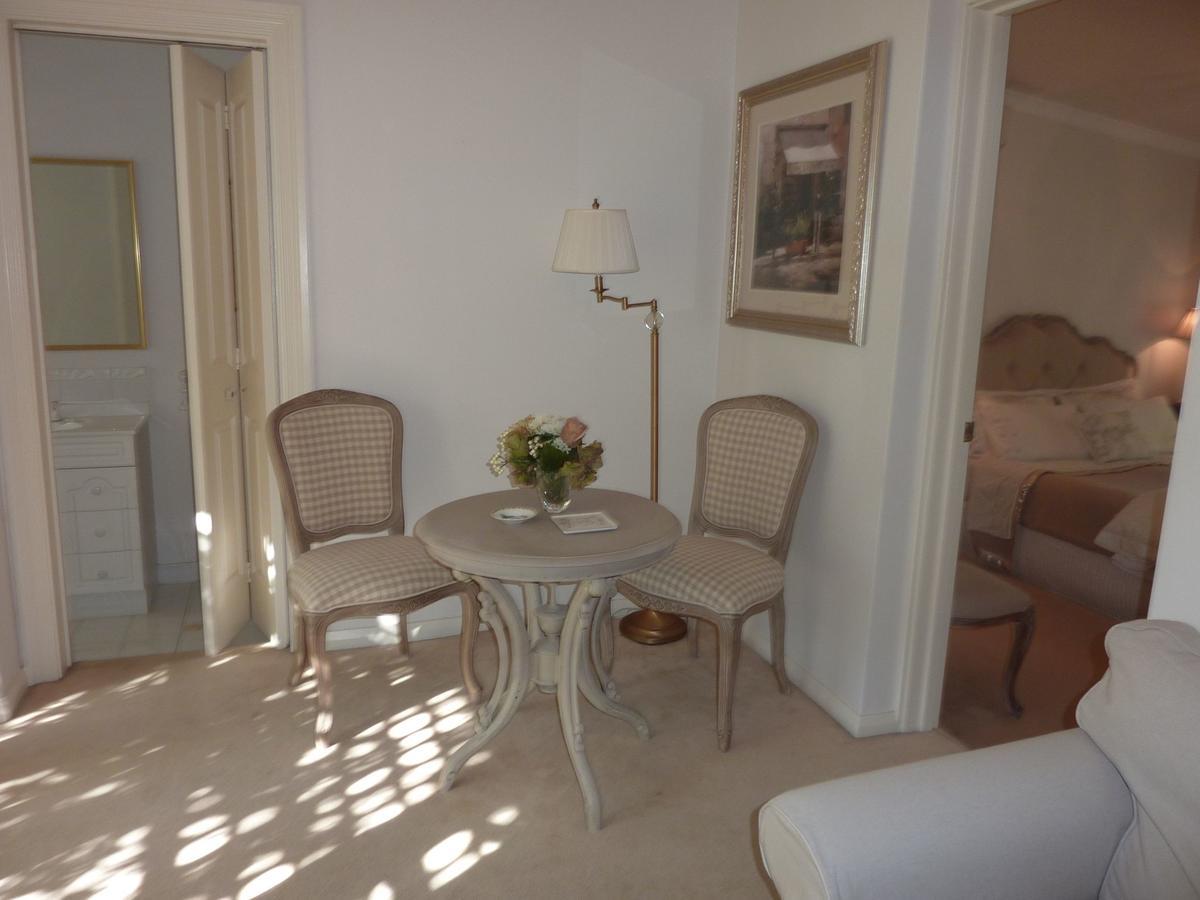 Bed & Breakfast The Hollies 4*
