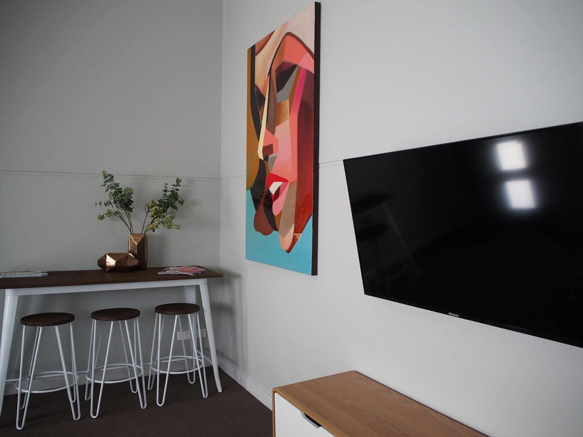 Brewer Street 3*
