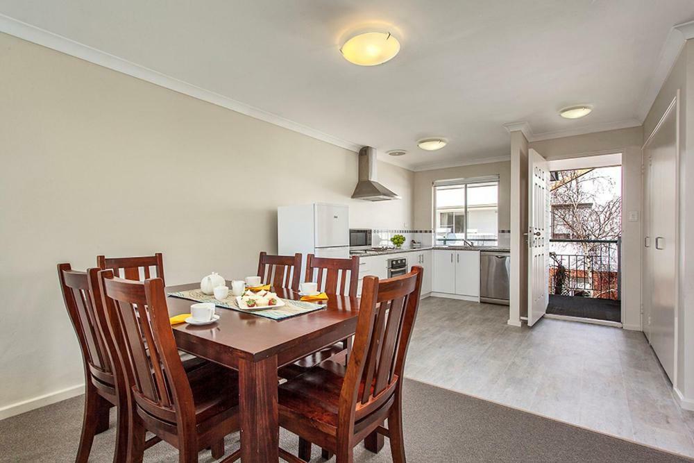 Arlington Apartment *
