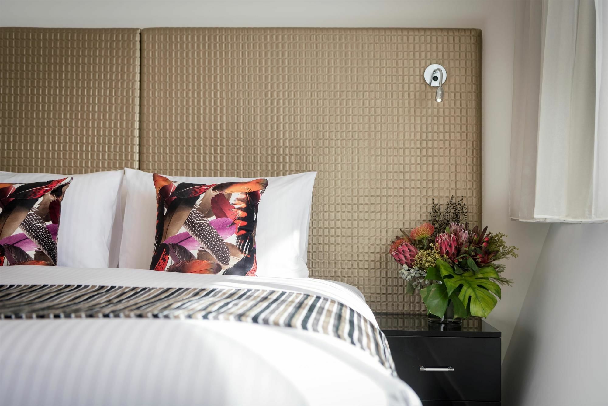 Hotel Ramada By Wyndham Vetroblu Scarborough 4*